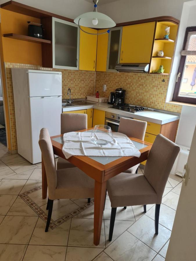 Apartment Danica Ljubač Екстериор снимка