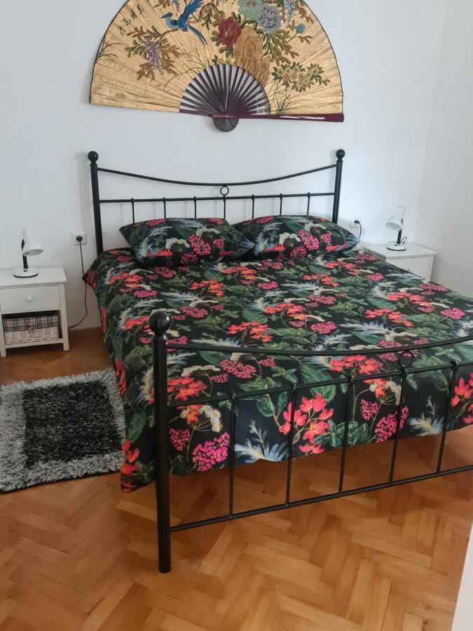 Apartment Danica Ljubač Екстериор снимка