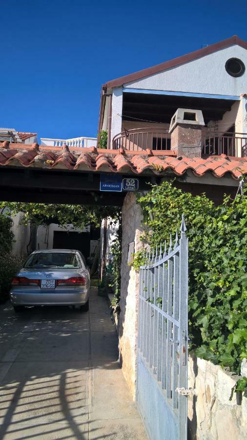 Apartment Danica Ljubač Екстериор снимка